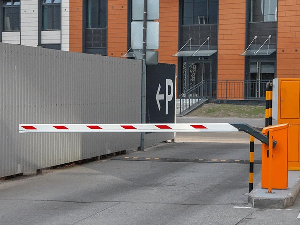 automazione-barriere-automatiche-per-parcheggi